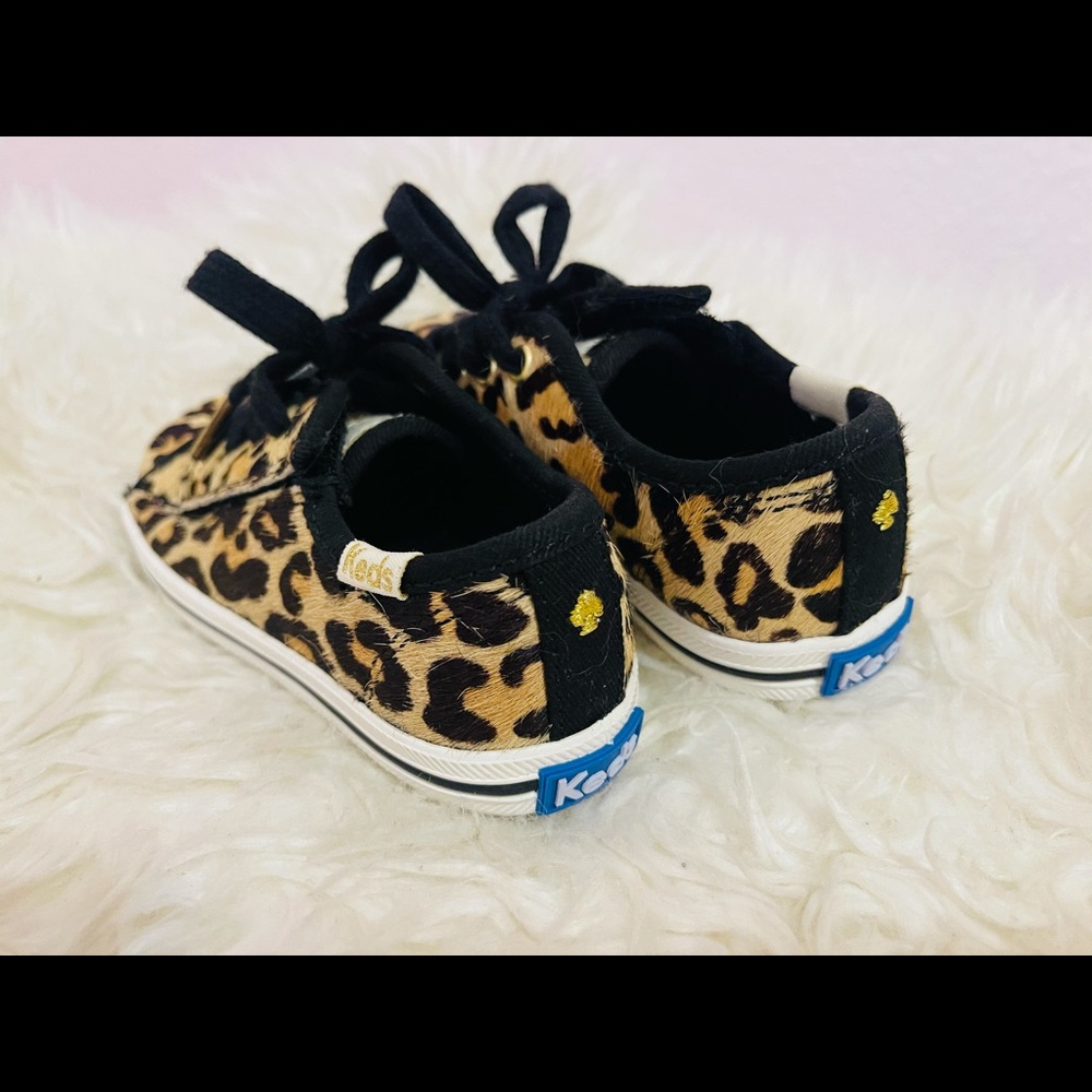 Shoes - Picture 2 of 5